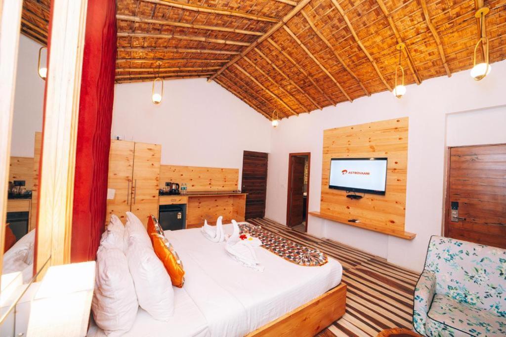 5 Senses Corbett Richness Luxuries Resort ! Destination Wedding & Corporate Events รามนาการ์ ภายนอก รูปภาพ
