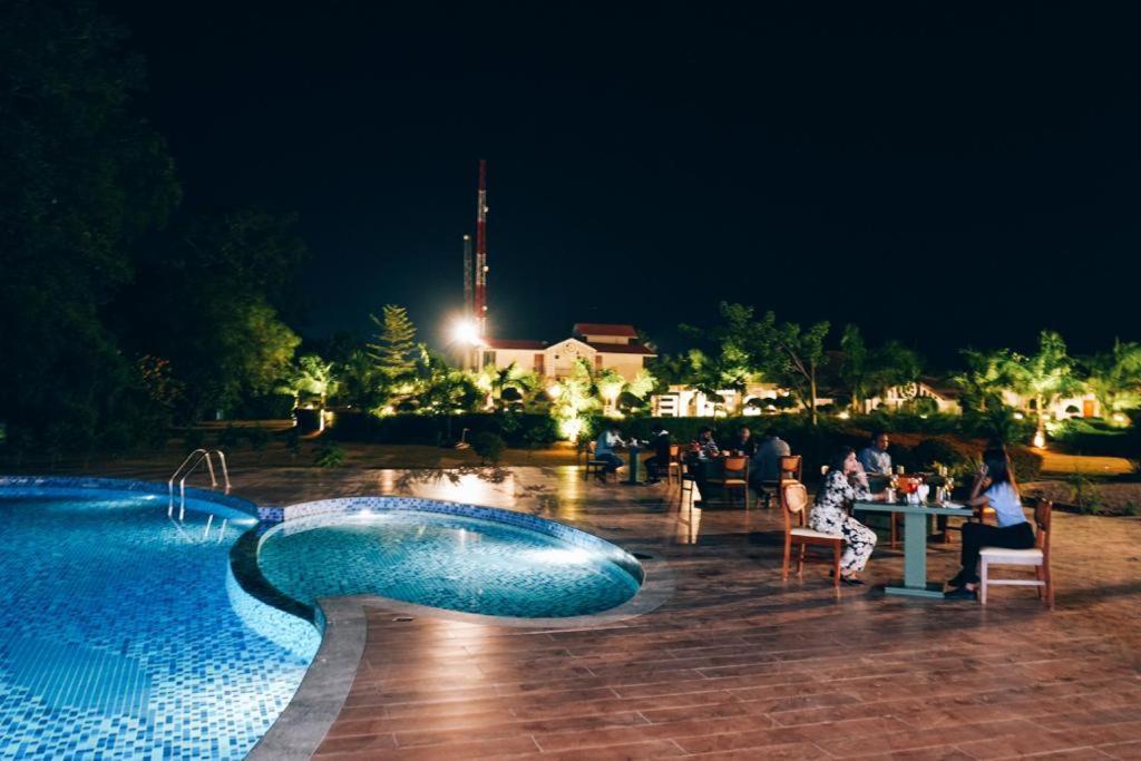 5 Senses Corbett Richness Luxuries Resort ! Destination Wedding & Corporate Events รามนาการ์ ภายนอก รูปภาพ